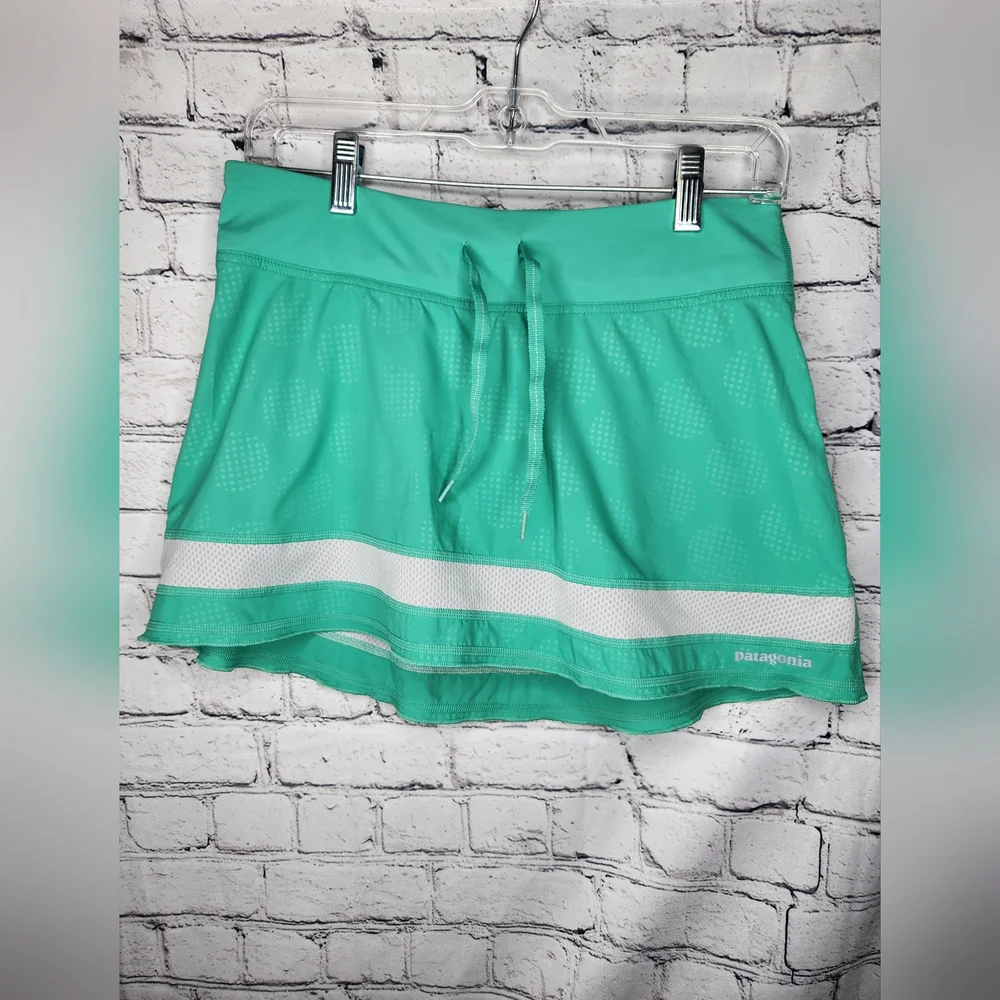 Patagonia Women’s Green Trail Running Skirt/Skort Size Small‎